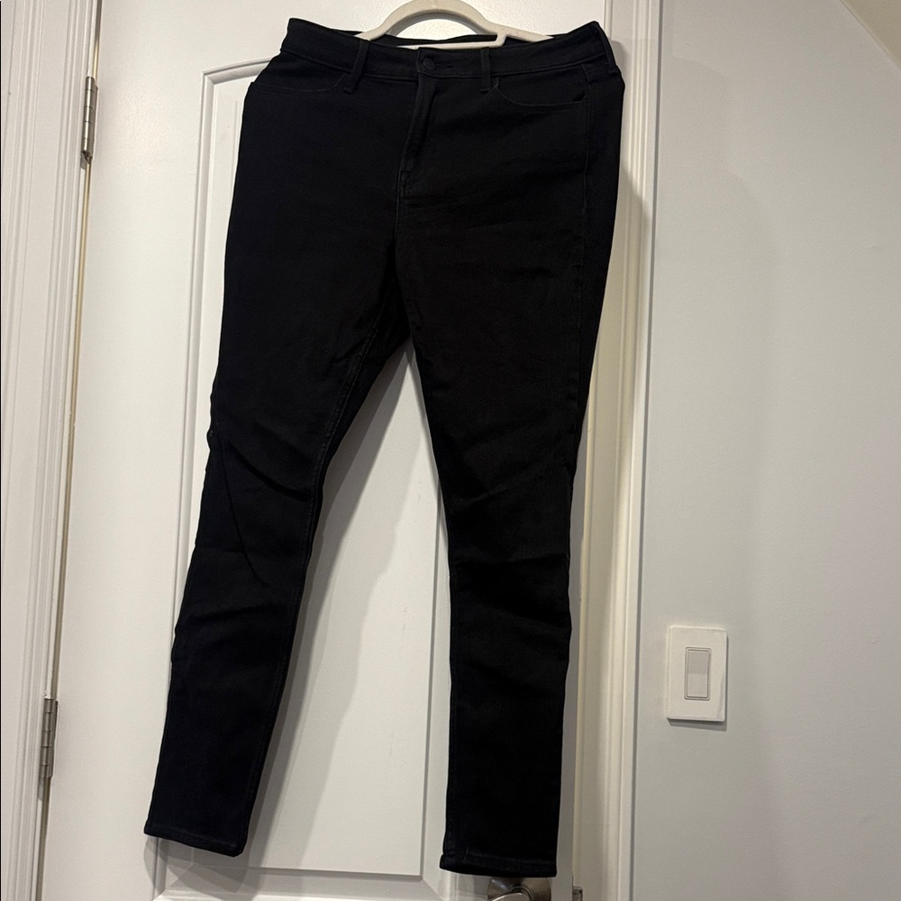 Old Navy Black High-Rise Super Skinny Pants